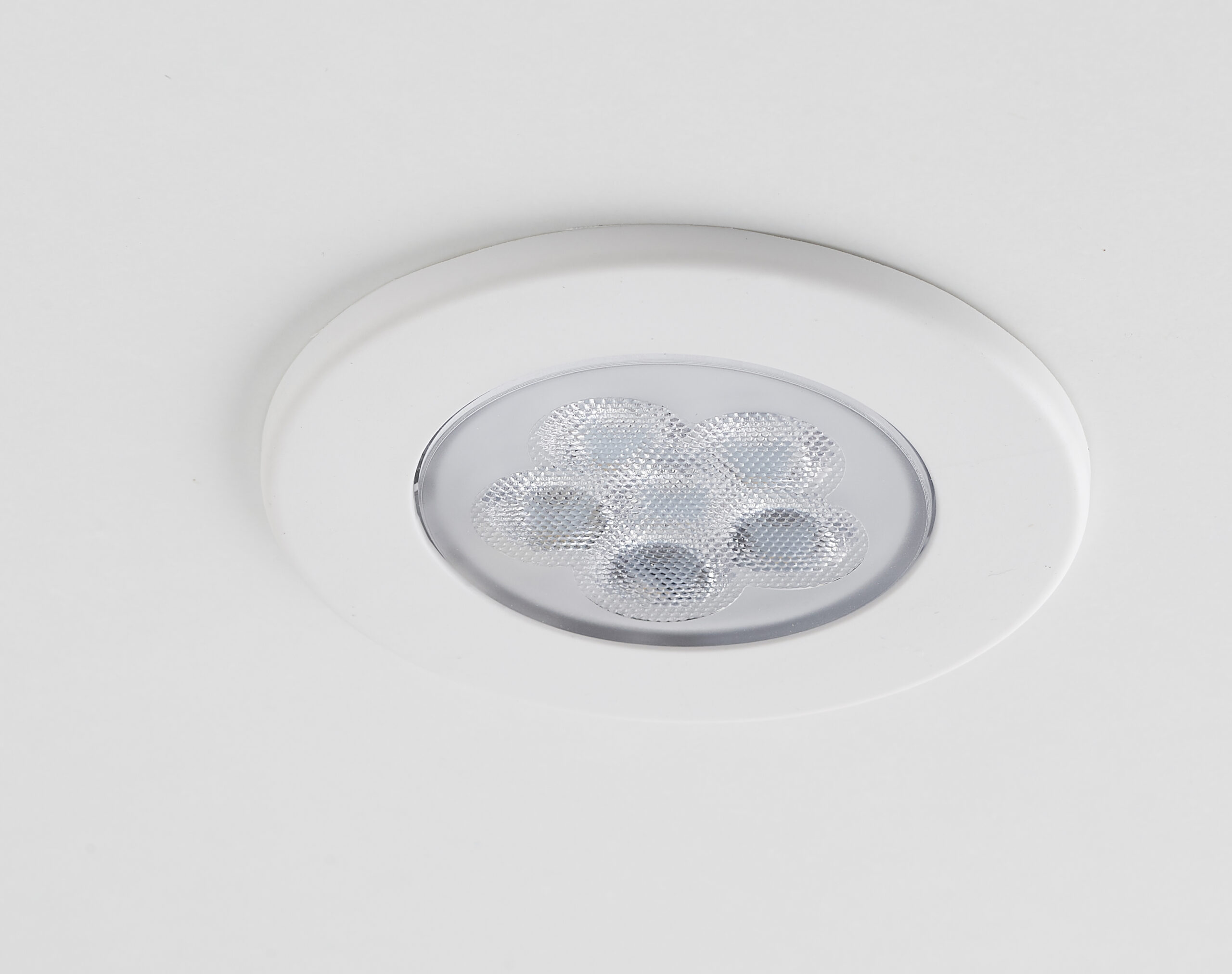 Šviestuvo LEDI apdaila (balta/juoda)