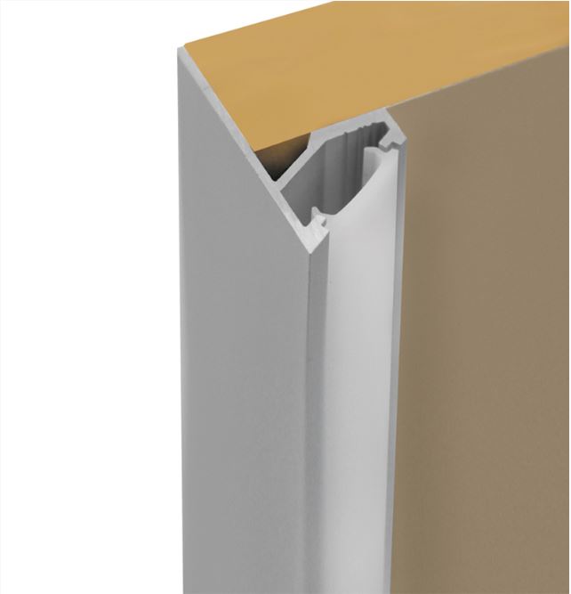 Rūbų kartelė LINEAR